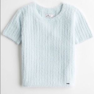 HOLLISTER | Blue Fuzzy Crop Top 💙
